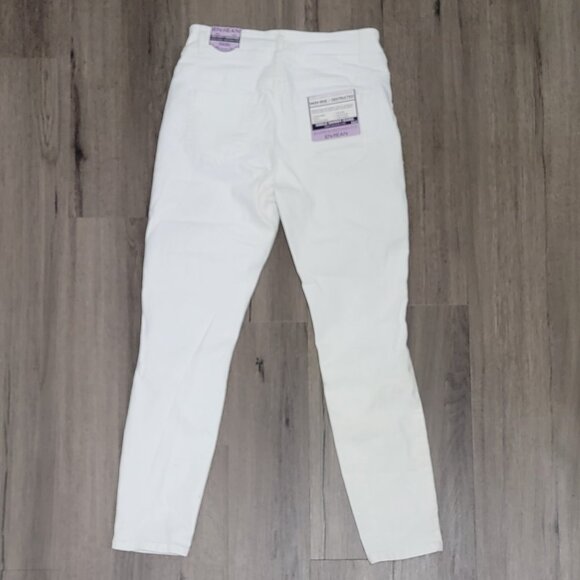 Enjean White Distressed Jeans - Picture 2 of 11